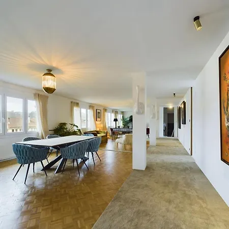 Spacieux Plein Centre, 6 Personnes, 3 Chambres, 3 Salles De Bain, Superbe Vue Chateau Epinal